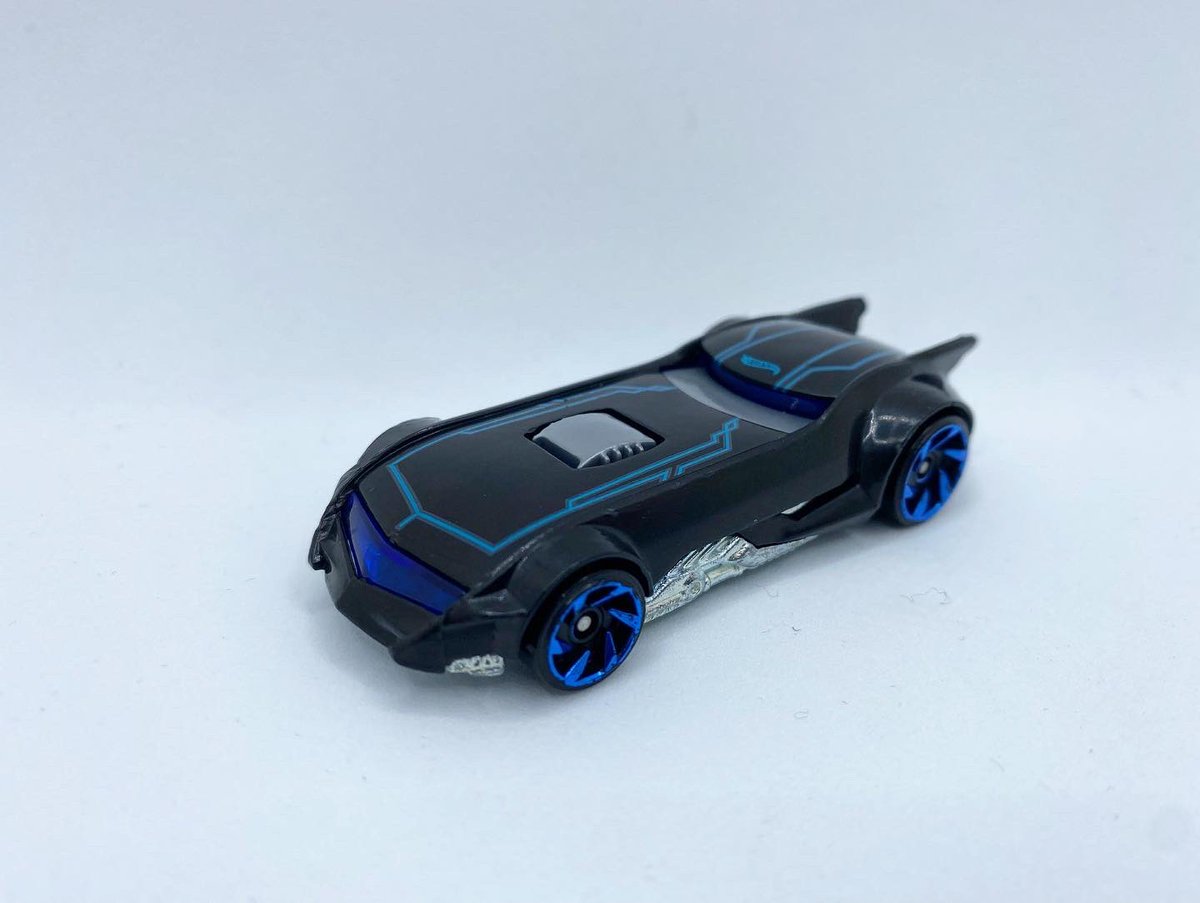toypicsdude's tweet image. This @Hot_Wheels Batman series is awesome!! #toys #toycars #carcollecting #toypics #Batman #hotwheels #toycollecting #dccomics