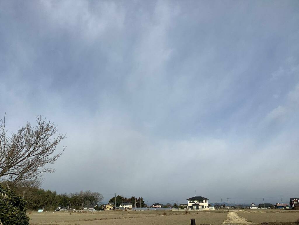 hagukumigarage's tweet photo. 今日も男体山は雪雲の中。
丸善の上空には、北から雪雲がどんどん流れてきます。
どうりで寒いわけだ…🥶
今日も一日ご安全に😊
#栃木市
#丸善工業
#育みの家
#onestopgarage
#garage
#おれのガレージ
#diy
#ガレージデッキ
#ウッドデッキ
#ガレージライフ
#ガレージライフを楽しもう https://t.co/vQZGmMyyf0