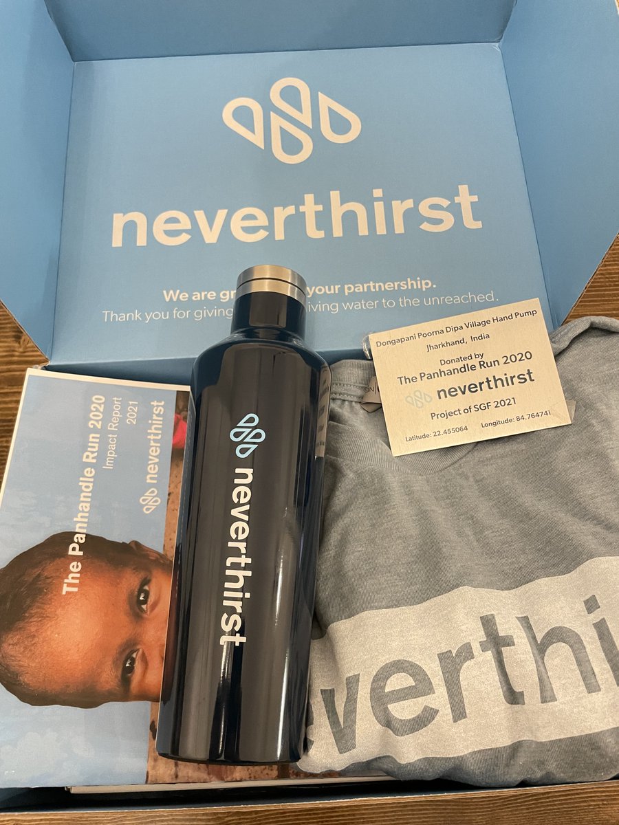 GeorgeSchroeder's tweet photo. Unexpected @neverthirst swag is cool—but the plaque is by far the best thing.

Grateful for friends who combined to fund a well in support of a run across the Oklahoma Panhandle.

Thank y'all for giving the gift of clean water—and the Living Water.

Psalm 67:1-2

#PanhandleRun https://t.co/NGwuIgwSAu