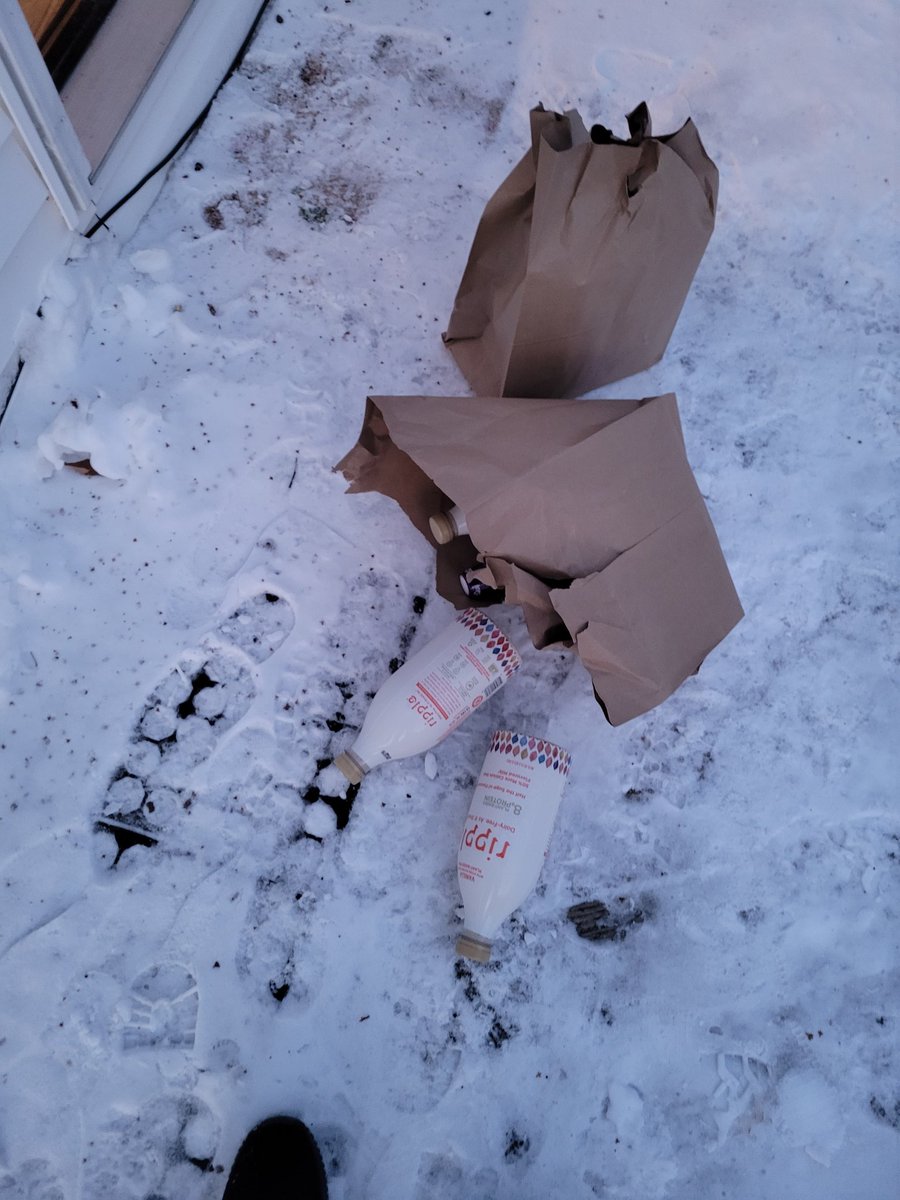 RfcCryto's tweet photo. @ShopRiteStores Every single time I use the paper bags you're charging me for. https://t.co/UBNXzBjROO