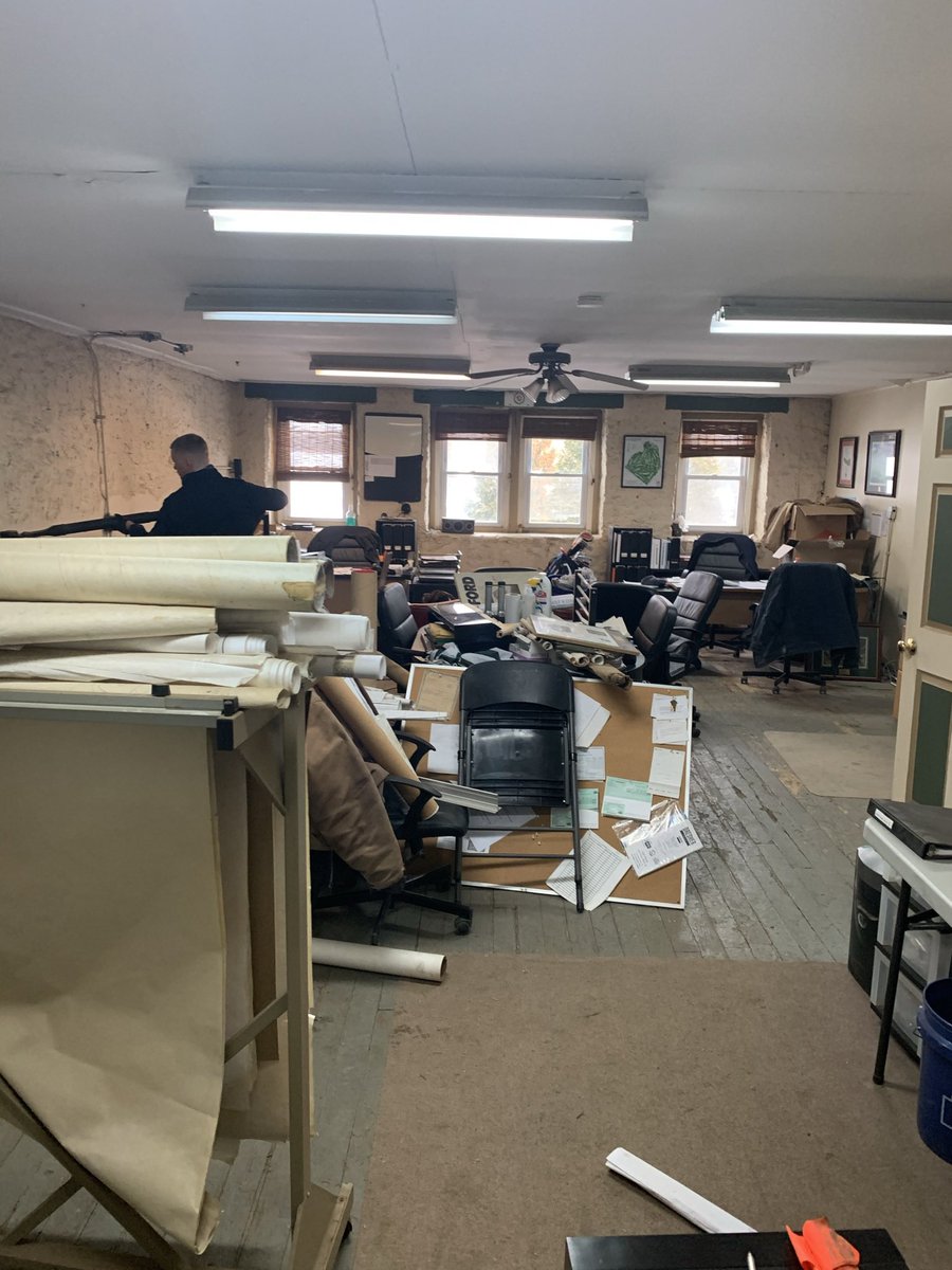 Andrew__Shaul's tweet photo. The golf course standards start and end in the maintenance facility, it is an extension of the golf course. For less than $2,000 and some elbow grease the assistants and staff at Manufacturers’ made this change. @TZurybida @jacobproctor100 Mike &amp; Mike https://t.co/d0oyGrfBU7