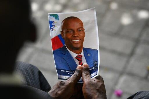 DiarioLibre's tweet photo. 🇺🇸| #DiarioLibreUSA | EEUU acusa a haitiano Rodolphe Jaar por asesinato de Jovenel Moïse
🔗https://t.co/nAxrnUDoyk
#DiarioLibre #ActualidadDL #Haití #Acusación #Magnicidio #JovenelMoïse #RodolpheJaar https://t.co/OTqNm1iNwD