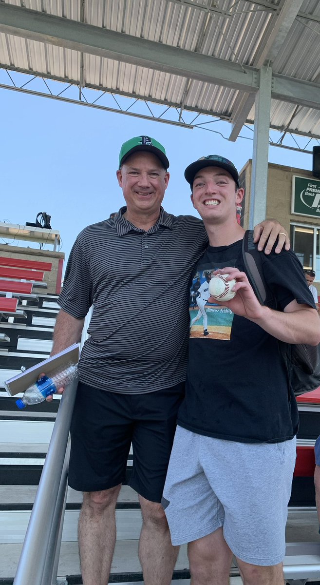 Bennett Dean tweet media