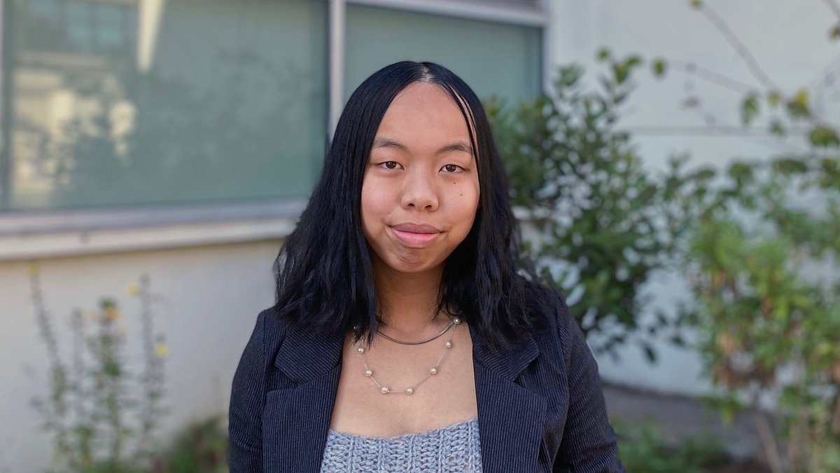 SFEnvironment's tweet photo. Meet Adrianna Zhang 👋! Adrianna is a senior at Lowell High School who believes youth civic engagement is critical in creating a more #just and #sustainable world. Therefore, she is working to help youth build alliances with government leaders and lawmakers. #FacesofSF https://t.co/1FPpGG0lMU