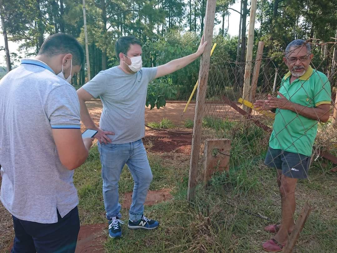 DistefanoDaniel's tweet photo. Recorriendo el Barrio Sol de Misiones de Posadas, y charlando con los vecinos acerca de la situación del servicio de agua en el barrio. 🏡💧

#agua #cuidadodelagua #eprac #misiones https://t.co/5PNiVBNvlU