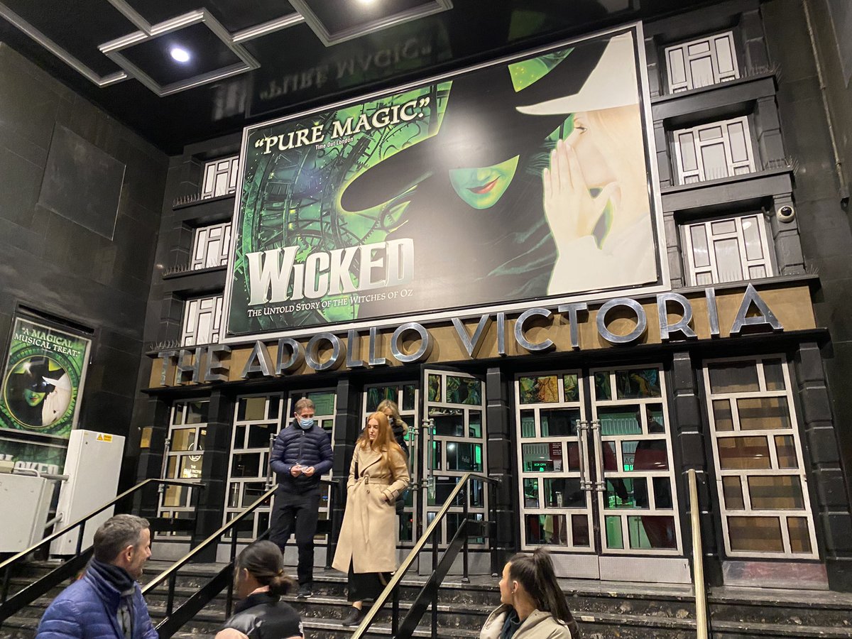 SVSMusicDept's tweet photo. Wow! The @WickedUK show we’ve just experienced @ApolloVictoria was incredible!! Singers were all amazing, the orchestra top class, the staging, choreography, lighting, props and all production values astonishing! Got to love the #LiveTheatre at it’s very best. https://t.co/ywVpDn1iQH