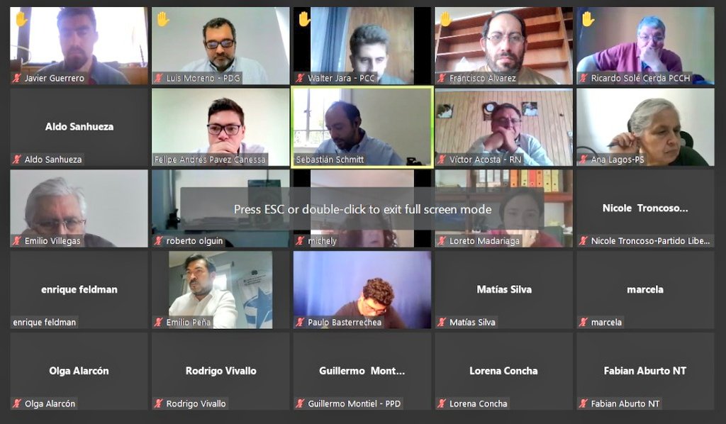 pridemocrata's tweet image. 📝Nuestra colectividad, representada x @diegoberrios y @panchoquilpue , participó en la capacitación dictada x el @ServelChile sobre el funcionamiento del nuevo Sistema de Afiliación Online para Partidos Políticos 💼 tema muy importante para los próximos pasos a seguir 🙋‍♂️👨‍💻🧑‍🏫