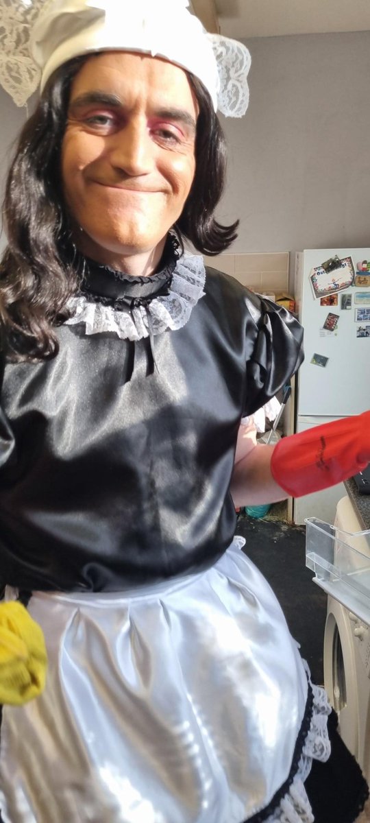 goddessebony6's tweet photo. sissy cleaning my kitchen today https://t.co/beINRcOwoo