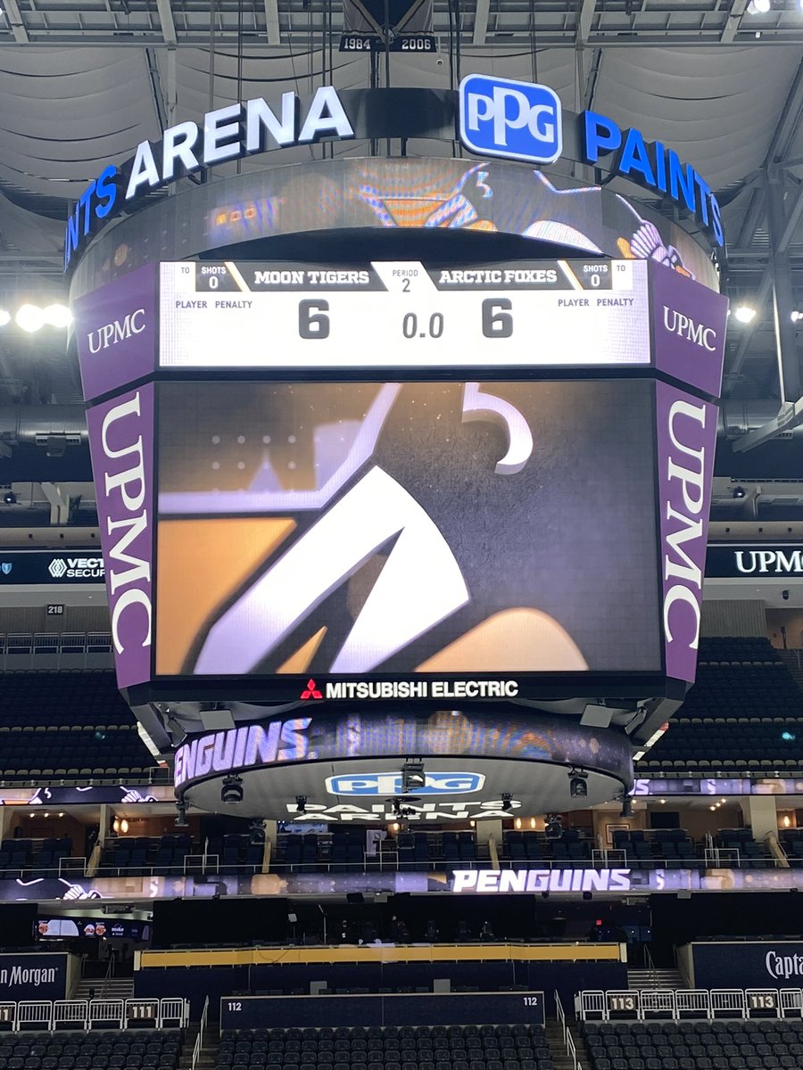 MoonHockey's tweet photo. Played to a tie vs the Arctic Foxes. Big thanks to Coach Durkin for making this happen. https://t.co/9nl0CMuQs5