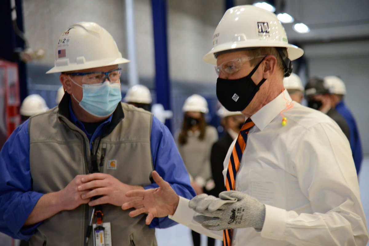 TVAnews's tweet photo. We are honored to have @GovBillLee visit our Watts Bar Nuclear Plant today. TVA operates the 3rd largest nuclear fleet in the nation, which helps provide clean, affordable, and reliable energy to the Valley and brings good jobs to the region. We appreciate your support. https://t.co/UM1tzjiyac