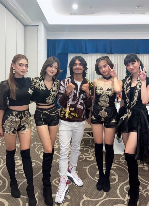 shellabandung's tweet photo. #StarBe di Nimotv Gala 2021 https://t.co/O3JHAxBoip