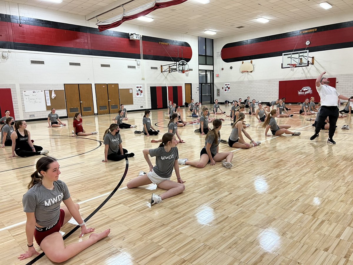 Molly Carlson tweet media