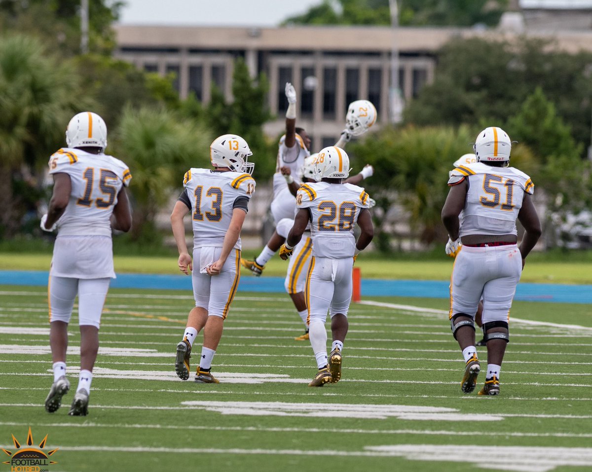First off, I would like to thank my family, St. Frances Academy, my coaches, and my teammates for helping me get to this level.  After many thoughts and prayers, I have decided that I will be staying home for the next 4 years of my life!
<a href="/CoachMessay/">@coachmessay</a> @coachburbrink <a href="/QBCoachBaucia/">Chris Baucia</a>
