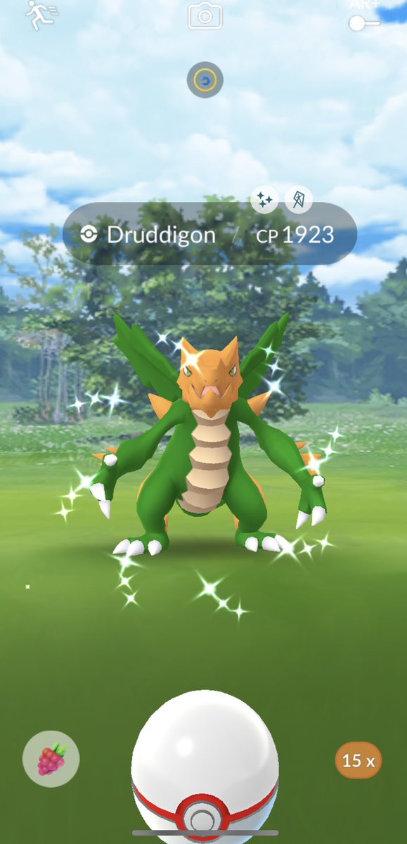 mrlongelote's tweet photo. Very happy with my raid shinies today! New shiny entry dex for both Pokémon! ✨✨🍀🍀 #PokemonGO #ShinyCheck #ShinyPokemon #shinydruddigon #shinyklink https://t.co/biVJirhP63