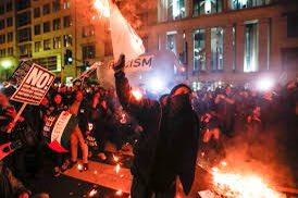 MapsAnalysis's tweet photo. @SiSemTyr Also: DC in 2017, Columbus 2020, Wisconsin Act 10 Protests 2011 https://t.co/ISWoIBmfIf