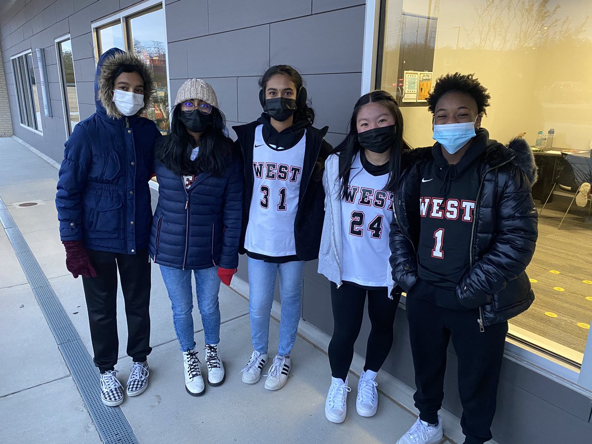 Canyon Ranch Elementary (@crecoyotes) on Twitter photo These wonderful <a href="/CMSWestWrangler/">Coppell Middle School West</a> basketball players helped us greet learners this morning! We were happy to have you! #CRECoyotes These wonderful <a href="/CMSWestWrangler/">Coppell Middle School West</a> basketball players helped us greet learners this morning! We were happy to have you! #CRECoyotes
