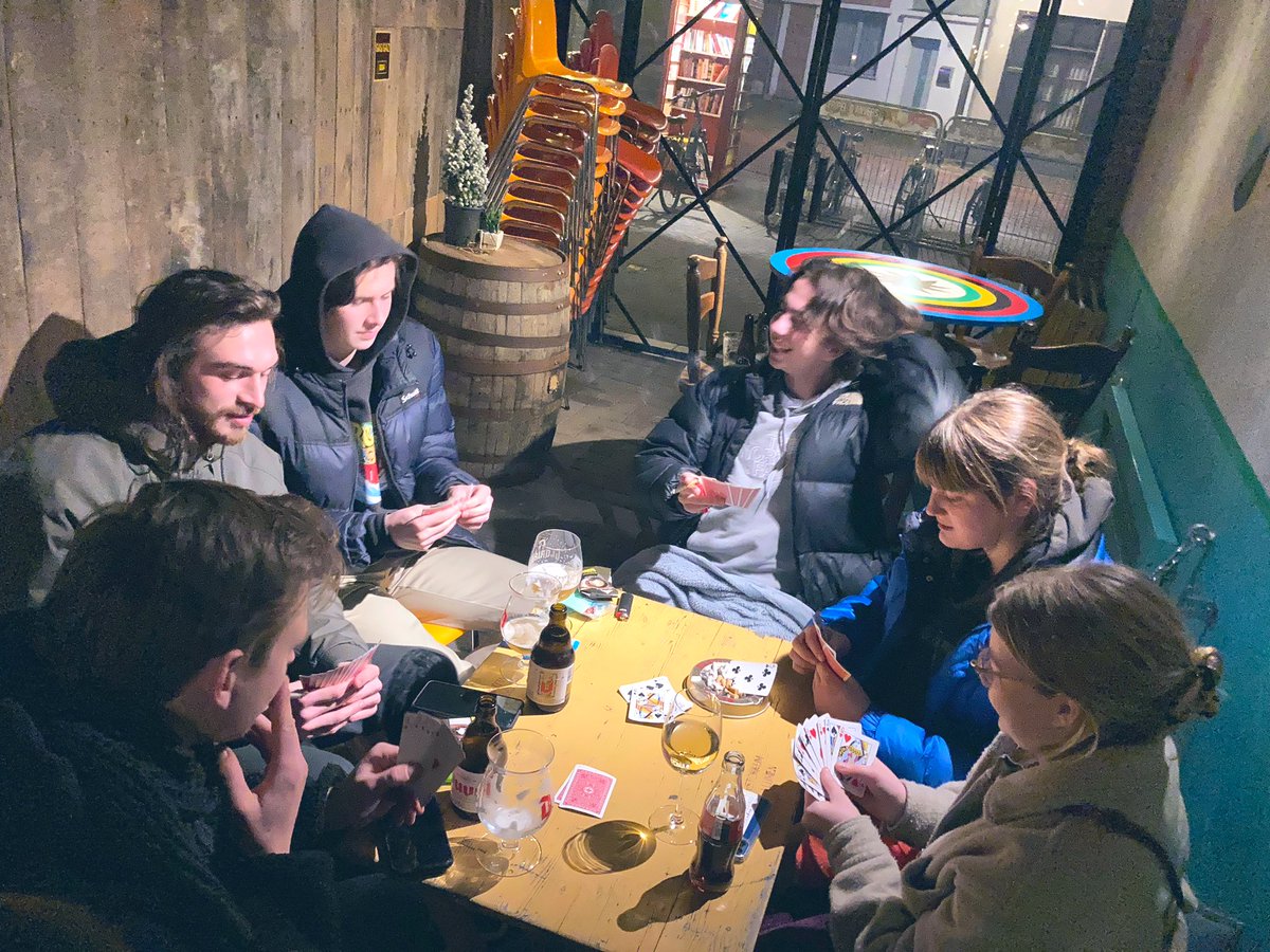 DaBallen2658's tweet photo. We had an AMAZING card session today! As you can see our members were represent, we are still looking for new card enthouziasts so send us a PM! Enjoy this beautiful picture of our card gathering today! #AMAZING #cardenthousiasts #wehate♣️5 #welove♠️Q https://t.co/UVgPReSfHo