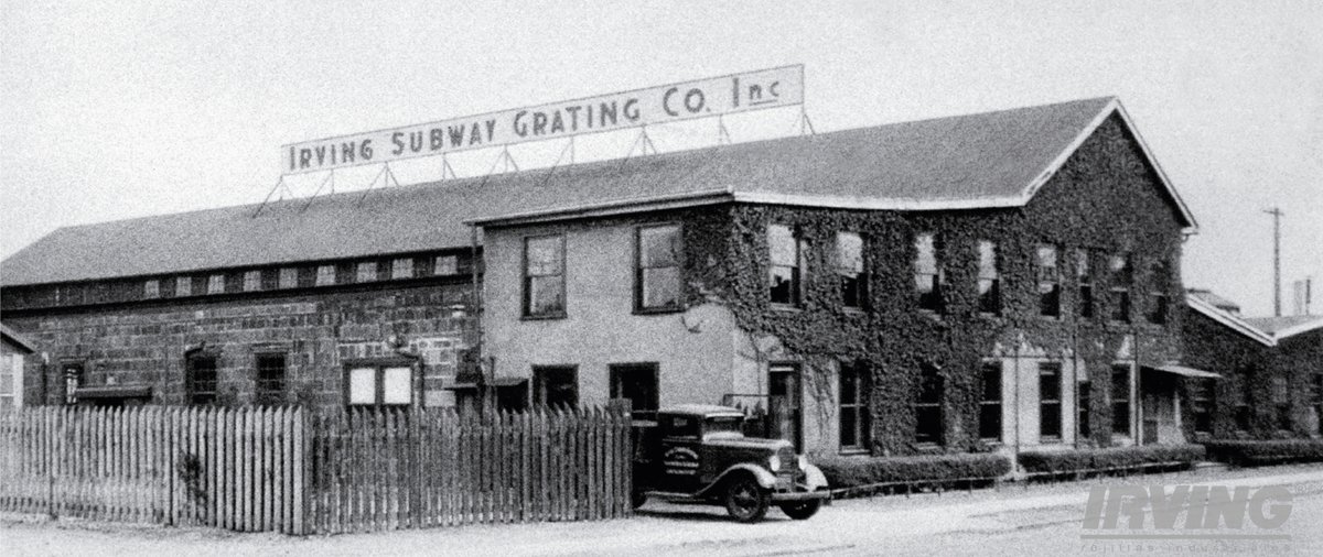 RejillasIRVING's tweet photo. Nuestra primera obra emblemática a nivel mundial fue el #metro de #NuevaYork en donde todavía se encuentra #rejilla original de #IRVING Subway Grating Co. instalada hace más de 100 años. La rejilla histórica se encuentra en Brooklyn, NY. #TBT #tbthursday https://t.co/GyWNFQoYW8