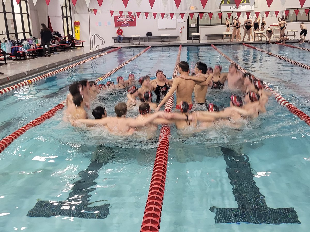 SteveNavaroli's tweet photo. Back at Lititz Rec Center as Hempfield prepares to take on Warwick in Section One swimming https://t.co/NSkzNeu7VP