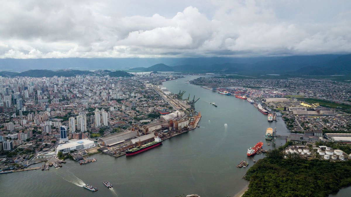 Na esteira das boas notícias p/ os @portosdobrasil, aqui vai + uma. @ANTAQ_oficial autorizou abertura da consulta pública p/ desestatização do maior porto do Hemisfério Sul, o @PortodeSantosBR. Audiências acontecem de 31/01 a 16/03. Vamos por + R$ 16 bi em investimento para o 🇧🇷.