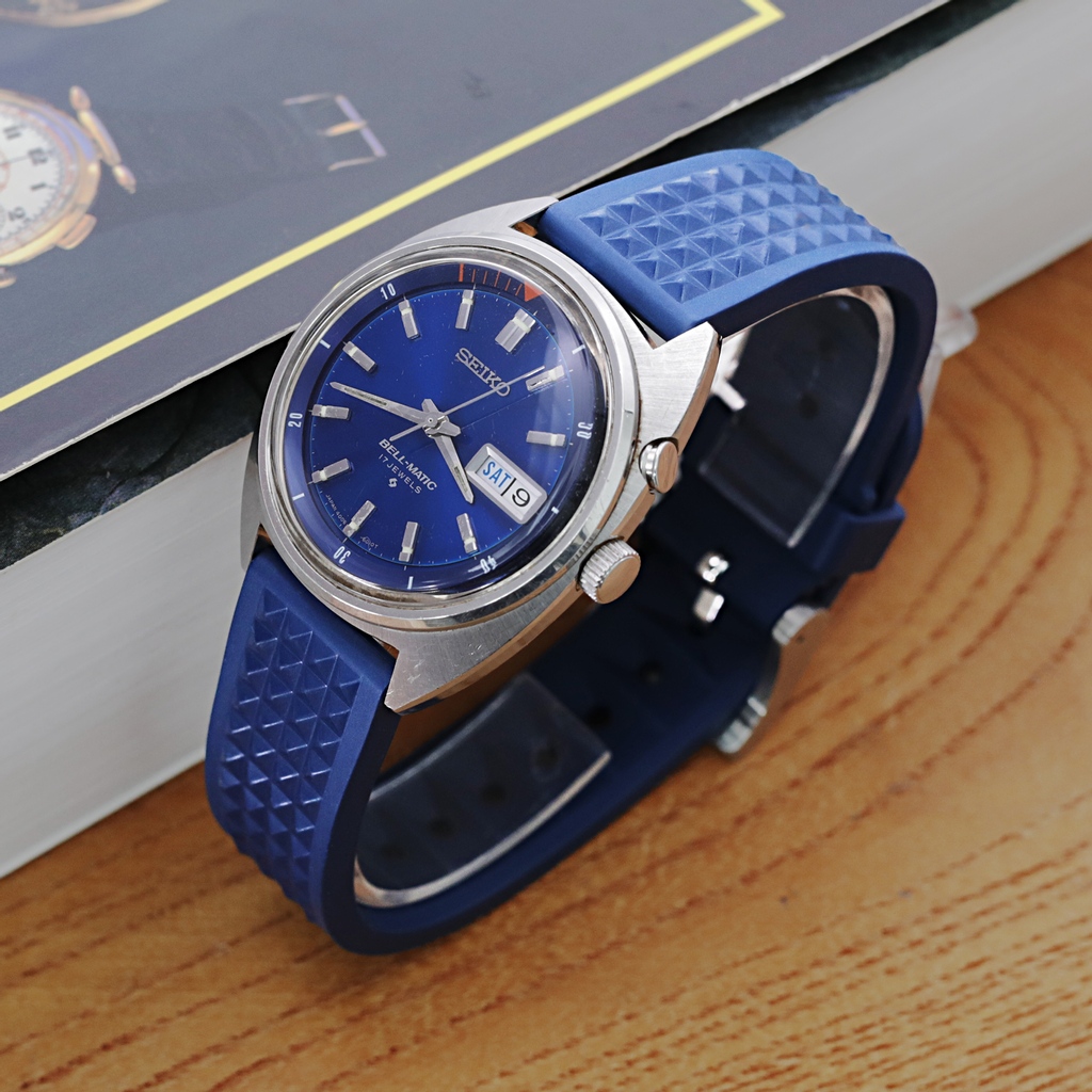 Strapcode's tweet photo. 🔵Beauty
Position 6 have BELL-MATIC name, jewels counts, and a SUWA logo
#19mm lug ⌚Band ref : Chaffle
https://t.co/T9hODKUigz
#bellmatic #bellmatic4006 #bellmatic17jewel #watchbands #strapcodewatchbands https://t.co/9AR50LCuei https://t.co/WXo1bCucPx