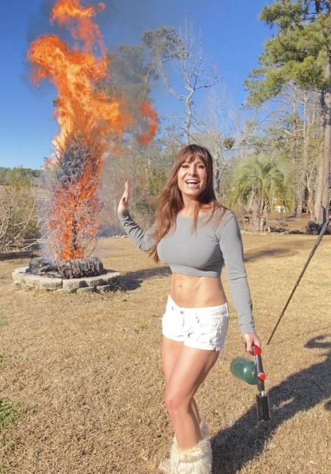 See this Instagram video by @thebansheemoon  #christmastreeburn #burningman https://t.co/Oj1vRt8MSU https://t<a class="tags" target="_blank" title="On Twitter" href="/?out=eyJ0eXAiOiJKV1QiLCJhbGciOiJIUzUxMiJ9.eyJpYXQiOjE3MjA2ODMyODgsImlzcyI6InR3cG9ybnN0YXJzLmNvbSIsIm5iZiI6MTcyMDY4MzI4OCwiZXhwIjoxNzUyMjE5Mjg4LCJyZWRpcmVjdF91cmwiOiJodHRwczovL3R3aXR0ZXIuY29tL3RoZWJhbnNoZWVtb29uIn0.NkpClAExlTAsXu1_MRbPk7HrG_i9Y9A3hyTQWniOj95Rbgq7FD-f_MD1pAqCw1IQv3XF_qyw7NEUSq5cecu17Q">@thebansheemoon</a><a href="/tag/christmastreeburn"class="tags">#christmastreeburn</a><a href="/tag/burningman"class="tags"><span>#burningman</span></a>