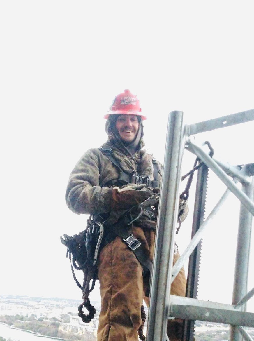 RanceII's tweet image. 30 degrees and ice/snow today in Austin.