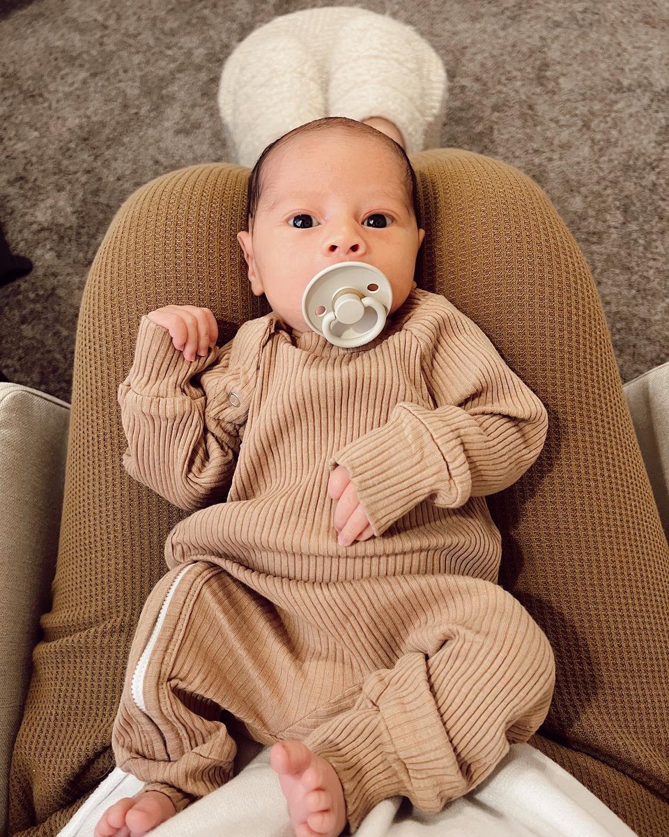 AlexisShipleyy's tweet photo. I still can’t believe you’re all mine 🥺🤍 https://t.co/Hl1gDDXqEH