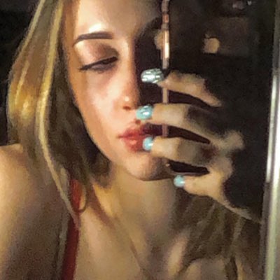bellabbauer's tweet photo. #NewProfilePic https://t.co/JYwSZExHjh