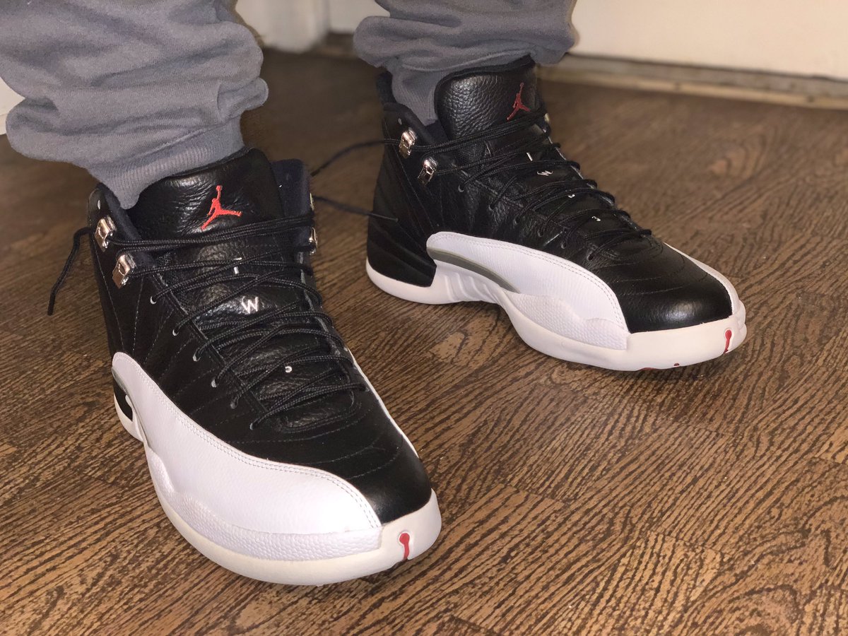 BigDmilz's tweet photo. All these pics of the playoff 12’s dropping next month got me hyped, so I put these on today. 2004 vs 2012 pair on the first pic. #QuarantineDripCheck https://t.co/qcVC7bwIqW