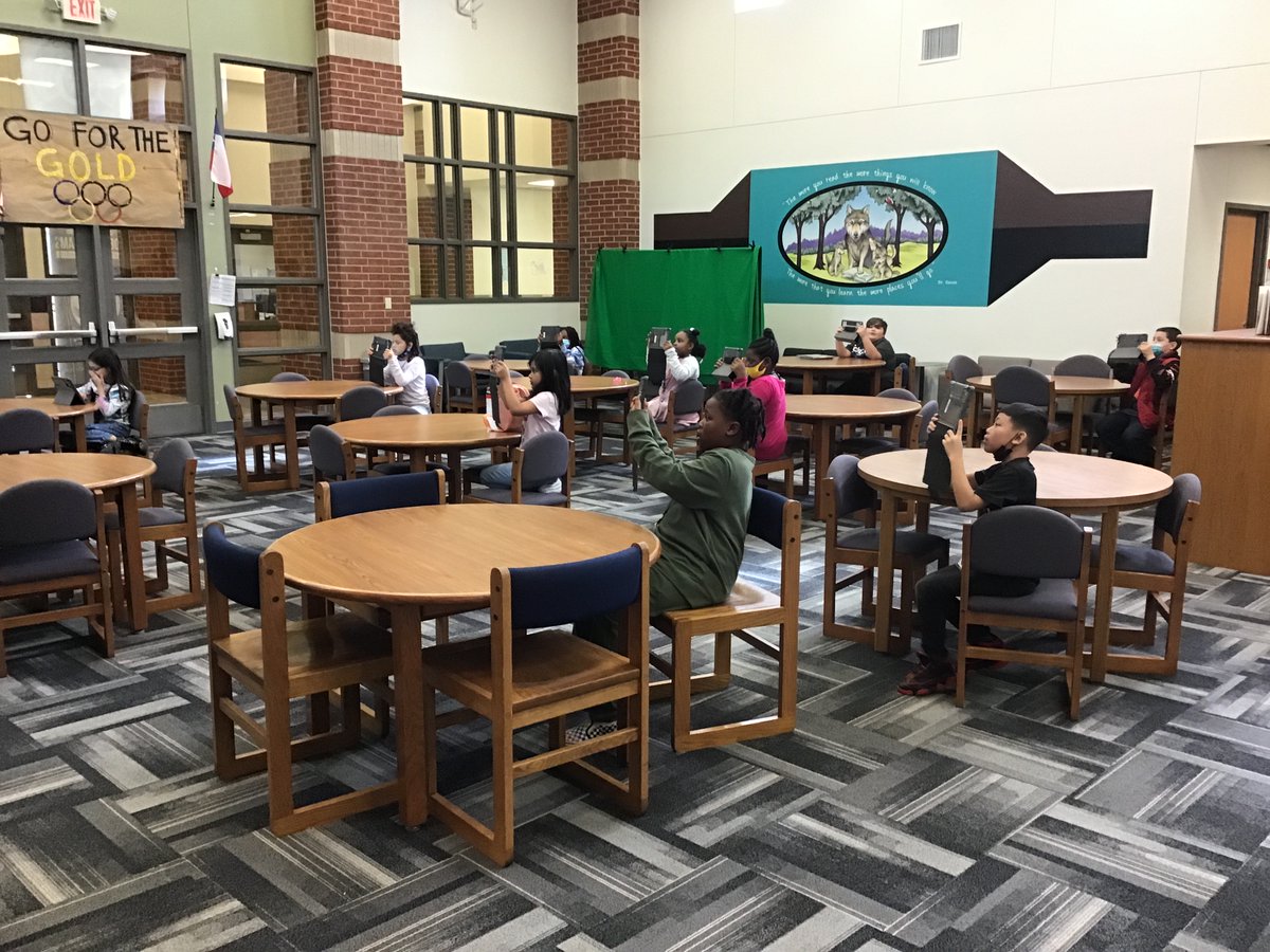 amy thompson tweet media