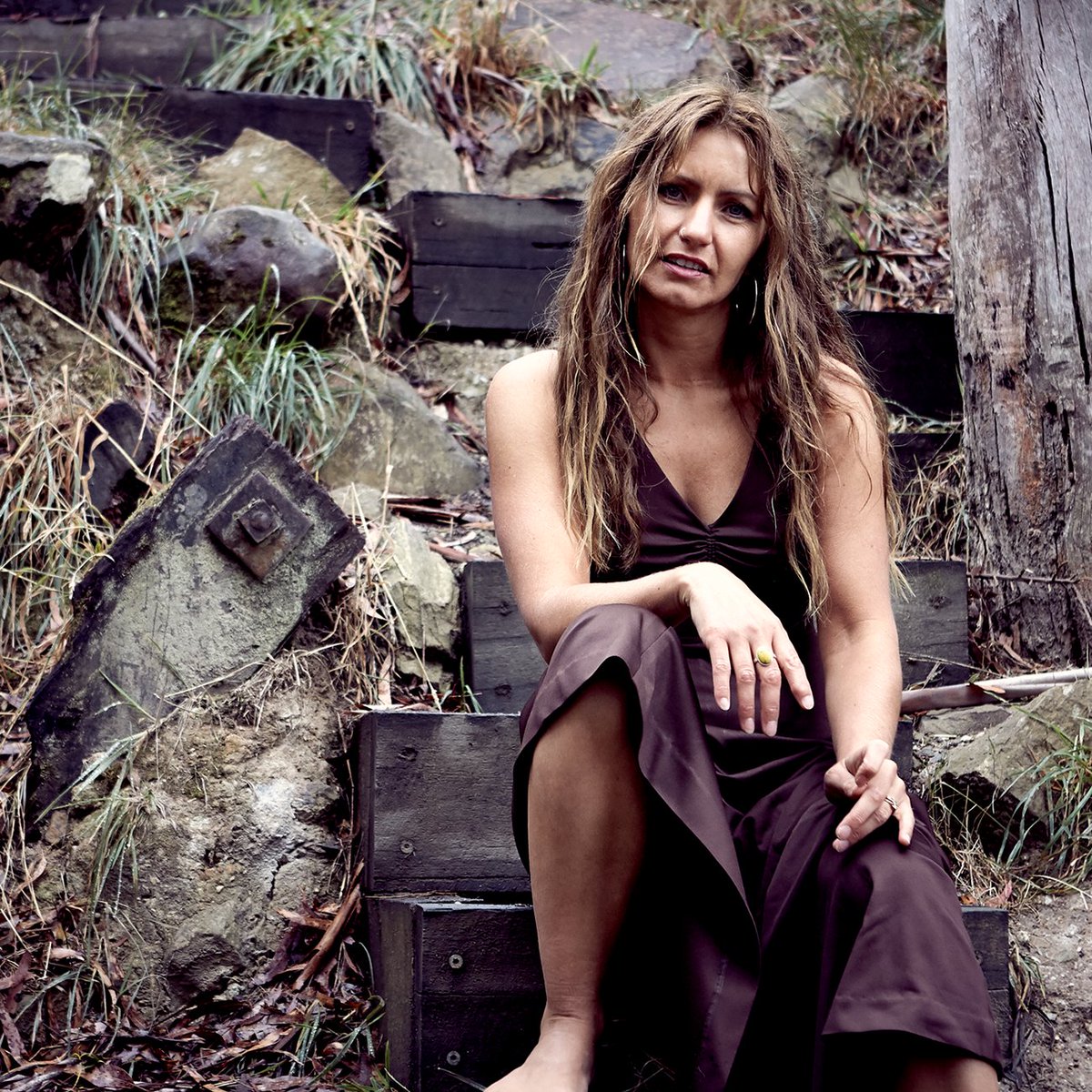 I invite you to jump on my FB or IG pg to follow &amp; engage (<a href="/fyerflymusic/">Fyerfly</a>). Best yet - subscribe bit.ly/FFLYtribe so we can stay in touch, as I'll no longer be active on this pg. Lot's going on 2 share with you! 🔥✨ 
#StayClose #Fyerfly #DarkIndie #Sadcore #FarewellTwitter