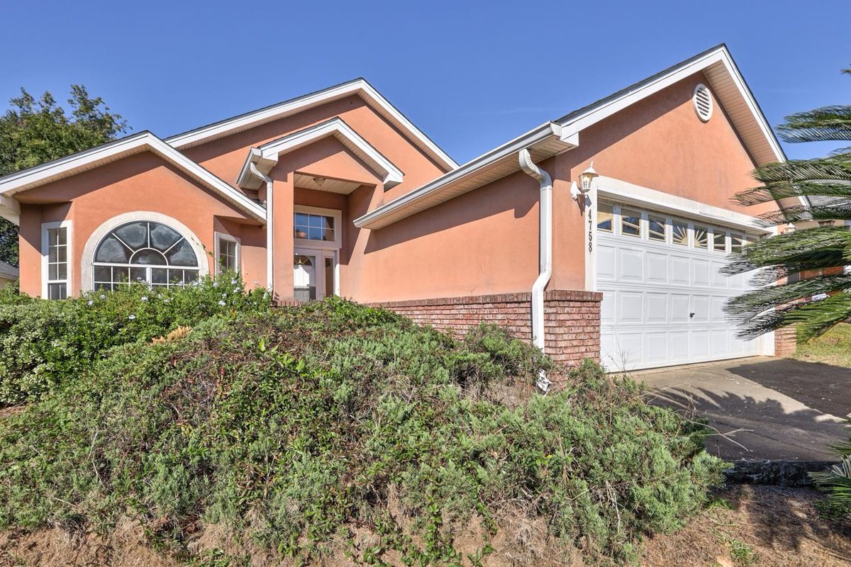 Dreaming of a new home? This 3 BED, 2 BATH home might be the one you've been thinking of. #realestate #homesforsale  cpix.me/l/137138238