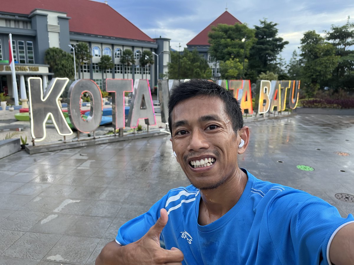 AzizSan44's tweet photo. Just a morning routine ππ½
#JustDoIt #CorosRunning #HealthyLife #SpecsID #ShotOniPhone https://t.co/ctNzYGI91Z