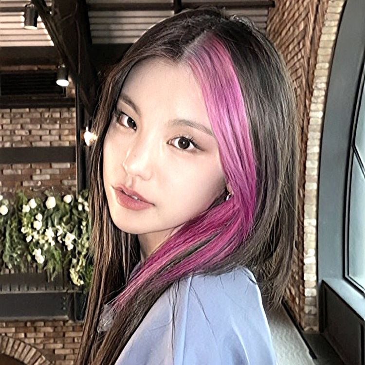 ︎
︎ ︎ ︎       Ciaga Myrah Espanto
    from @skitzywrites' Journey To Death au             
 ︎ ︎ ︎ ︎        like and rt to be mutuals.