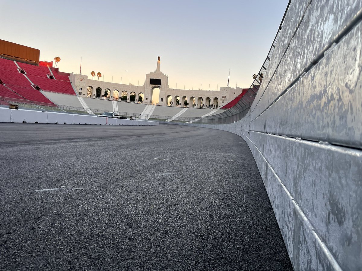 BenKennedy33's tweet photo. In only two short weeks we’ll be back. #NASCAR @lacoliseum https://t.co/udOtSWWck5