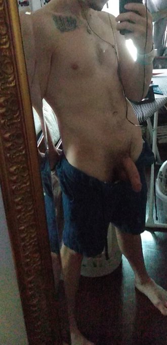 I have to get a new phone https://t.co/aBJ4p0CQwJ