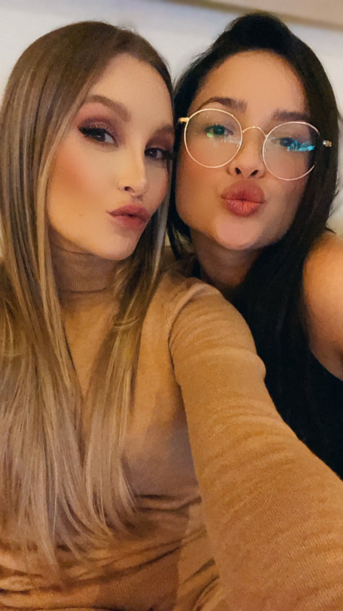 Carladiaz's tweet image. Quem tá vendo BBB com a gente???