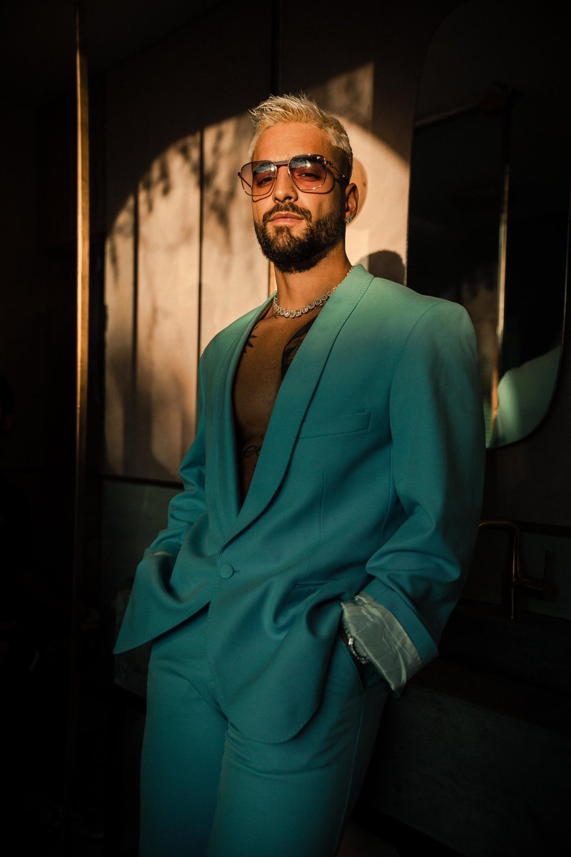 ferxxkerias's tweet photo. Vieron q usó un traje de mi color, si no sabían cuál es mi color es este https://t.co/HvRtjP3Xy7