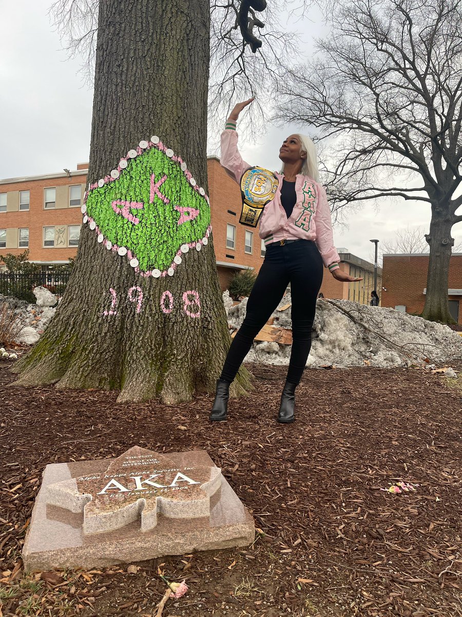 Jade_Cargill's tweet image. The FIRST AND the FINEST . Proud to be apart of the First Black Greek Sorority 💗💚 #AKA #QU4DCLUB #SPRING12’ #OMICRONDELTA #PRIMETIME