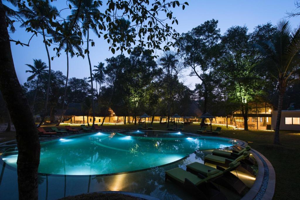 LetsGoKerala_in's tweet photo. This resort in Marari is set in a coconut grove with ponds and thatched roof villas. Feel refreshed as you walk in to this natural habitat. 

|Contact us for an exclusive offer|
Ph: +91 9072303030
Website: https://t.co/uuYEKok8lC
#marari #beach #mararikulam #alappuzha #paradise https://t.co/StPHTRdD26