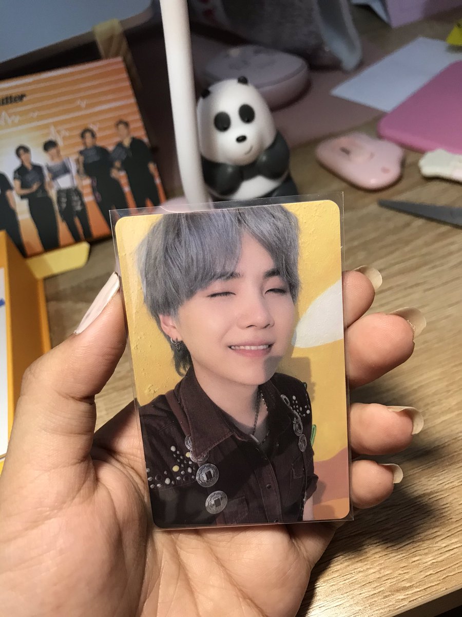 first ever bns twt purchase *ଘ(੭*ˊᵕˋ)੭* ੈ

୨୧ thank you so much <a href="/btsinthecart/">・</a> for the very smooth transaction and for packing it safely :)) one of my prio Yoongi pcs is already home ♡♡♡

꒰ #btsinthecart_feedback ꒱