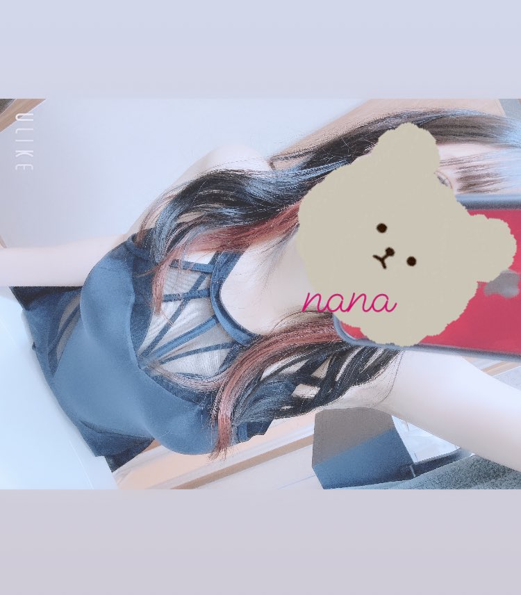 nana_7_BS's tweet photo. 雪降ってましたね❄️ 💕
今日は19時までいます🕯𓈒 𓏸
今決まってる出勤は今日入れてあと2日だけ🥺

イヤリングカラーいれたの褒めてもらえて嬉しかったー🥰♥️ https://t.co/puf50UtGkY