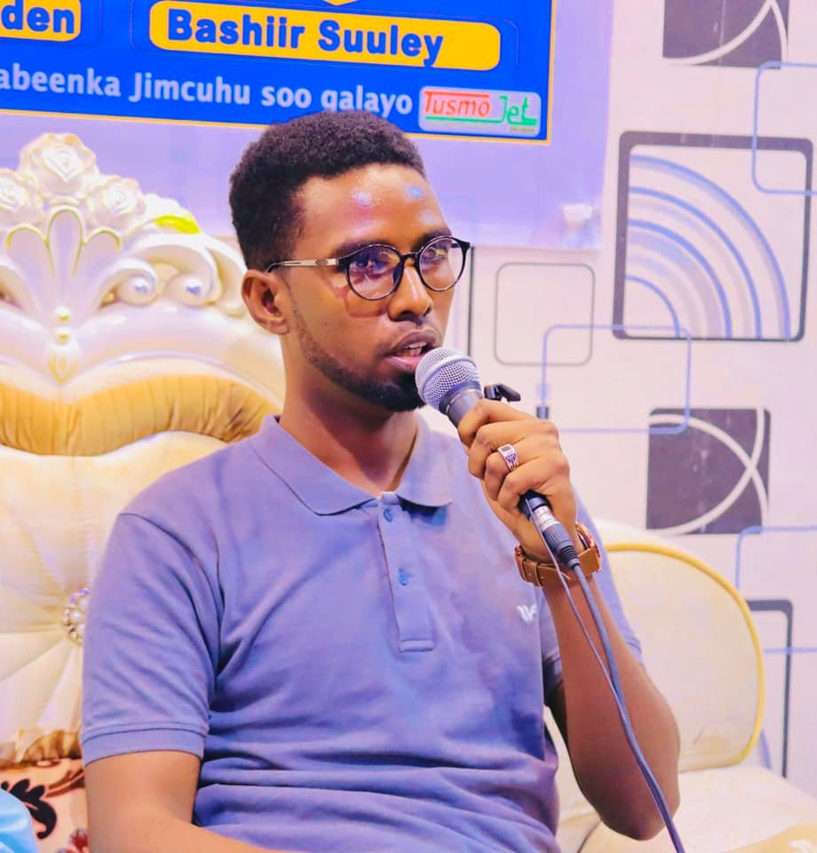 UNSomalia's tweet photo. Life in #Somalia's #Galkayo has transformed from conflict and displacement to #peace☮️and reconciliation over past years. 
Local #youth have played a key role in this change - one of them is activist @BashiirSuuley. 

More on his story here: https://t.co/bEXsuAWmjd 

#Youth4Peace https://t.co/HfzlKmbhPl