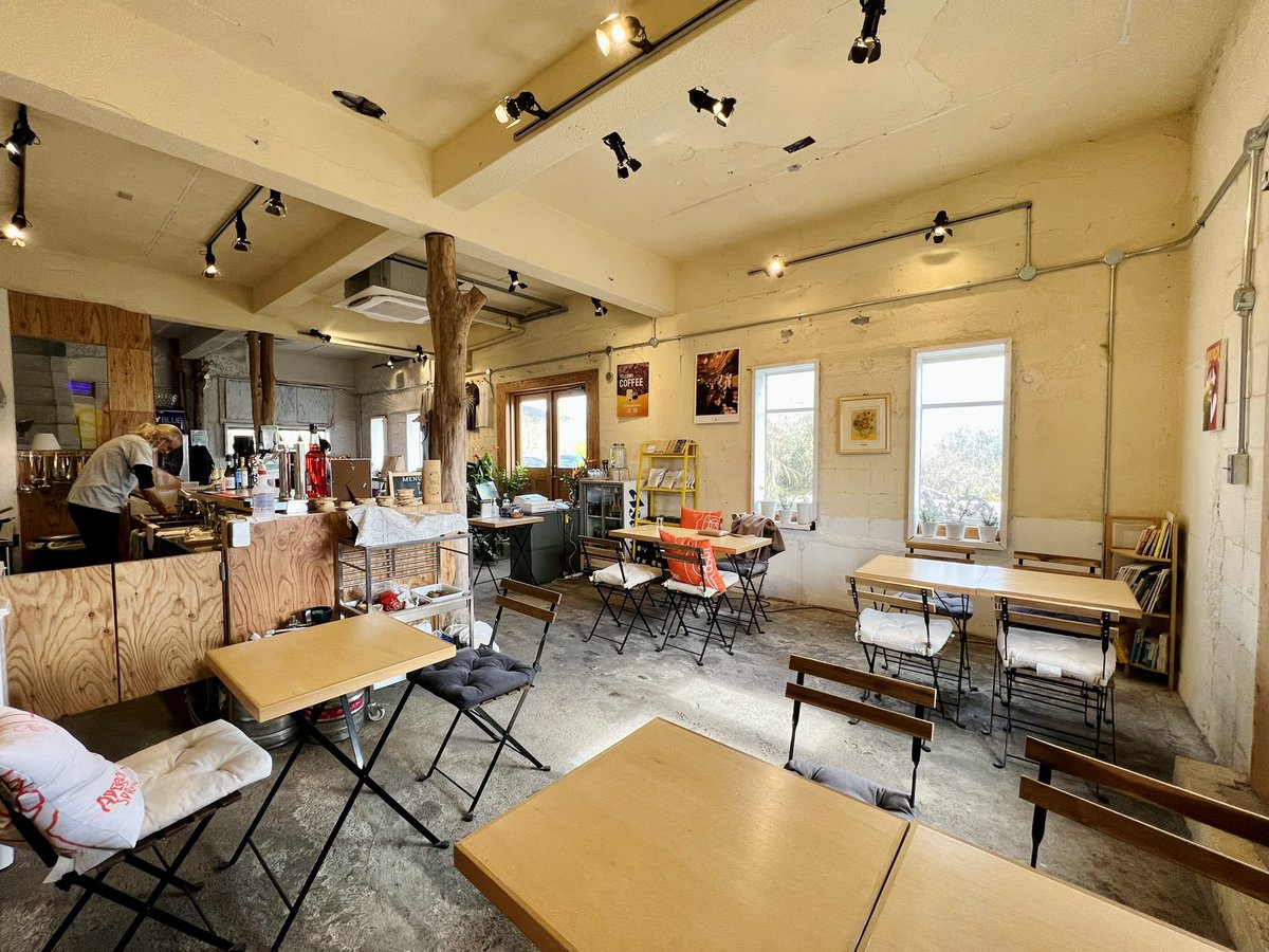 umikaze8jo's tweet photo. 今日は南原yellow8 @yellow8cafe のかわいい店長に会いに行き(取材)おすすめの八丈フルーツレモンパスタを食べたらびっくりするぐらい美味しかったです！😋
#yellow8 #イエロー8 #南原千畳敷 #八丈島 #レモンパスタ #八丈フルーツレモン https://t.co/42xzpTcScm
