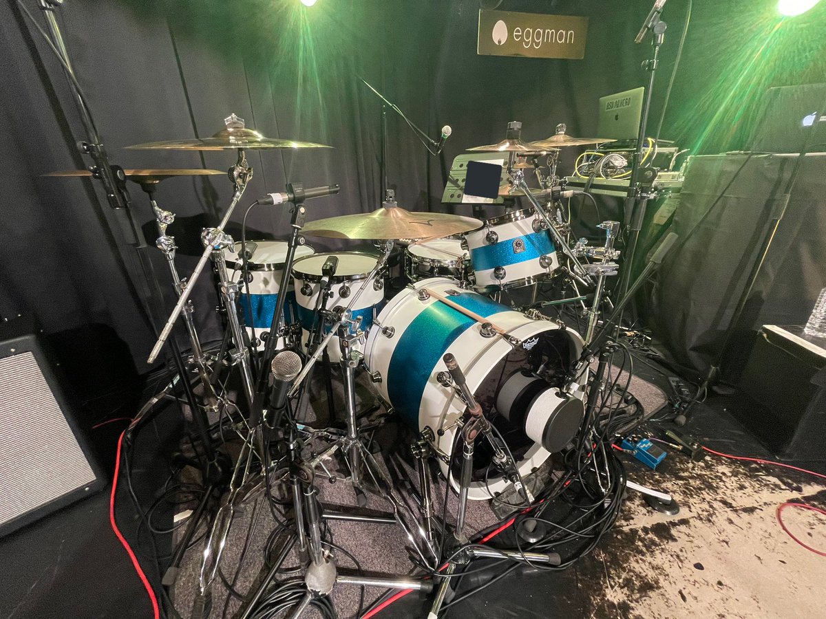 drums_wani's tweet photo. カ、カッコいい…。
#ASHDAHERO #NATAL #originalkit https://t.co/1i7E6yI4lP