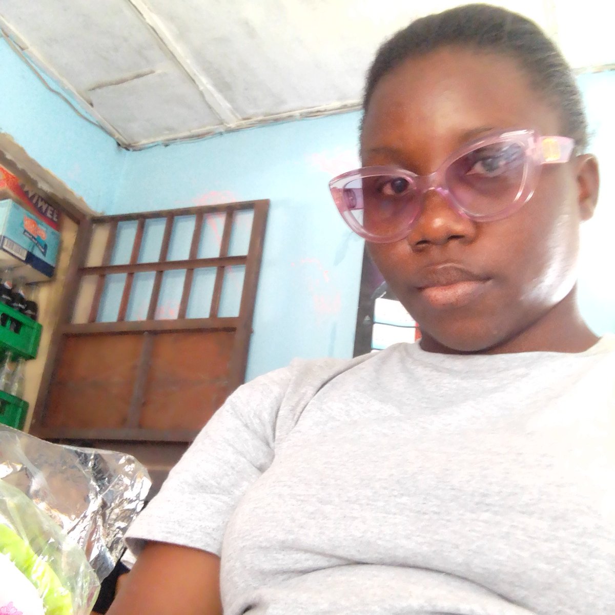 maureen_dien's tweet photo. A BRIEF INTRODUCTION ABOUT MYSELF

My name is Maureen dien 
I'm a Nigerian 🇳🇬
I live at Calabar
I'm a student 🧠
I'm an entrepreneur also, I run an online store on Facebook ( https://t.co/yjv2AmjrNm) kindly check out❤️🙏
Business deals❤️
Phone number: +2348145136897 https://t.co/8BwBwC306B