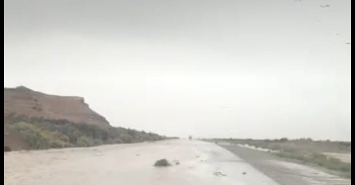 paso_104's tweet photo. ⚠️AHORA ⚠️
#RutaN25 tramo #LasPlumas -
#LosAltares:
Agua y barro Lloviendo. https://t.co/q1BzDb9kyr