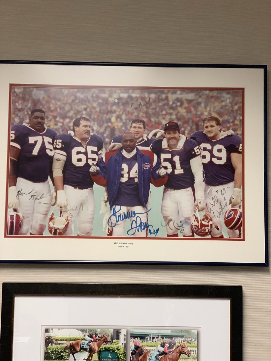 wolf6769's tweet photo. This was taken after the 51-3 AFC Championship game… big mistake Vegas, making the Bills home dogs.. one of the greatest days of my life. #RIP67 @BuffaloBills @BuffaloFAMbase @thurmanthomas @JohnDavis_65 https://t.co/bl0QiqzxUL