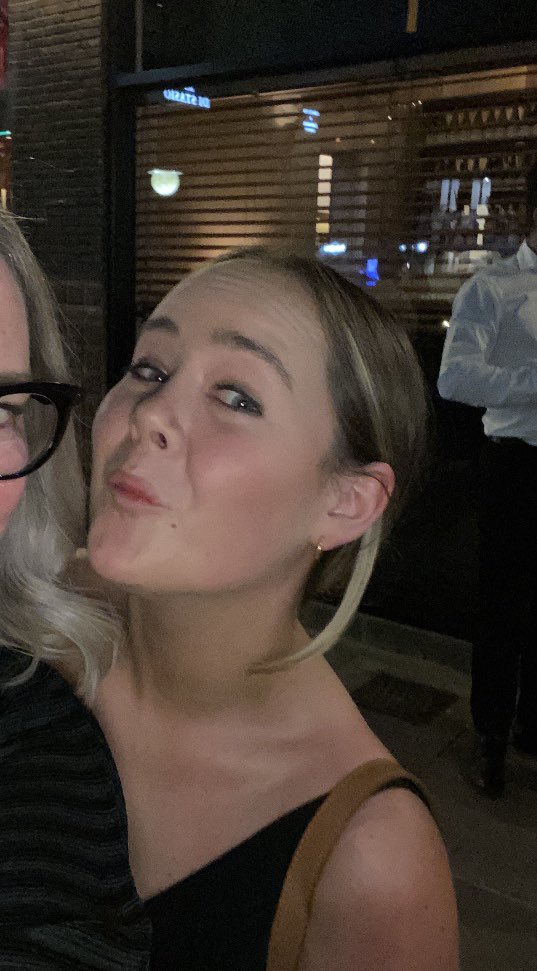 alicekryan's tweet photo. My gorgeous, nutty daughter has diabetes I can’t imagine that would take any of the sting out if she were to die of covid. https://t.co/dZNGEyV5OQ
